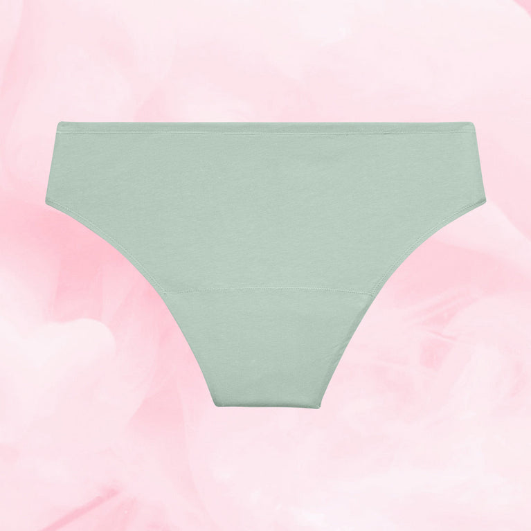 Essentials Brazilian Heavy Alpine Frost Back alpine frost