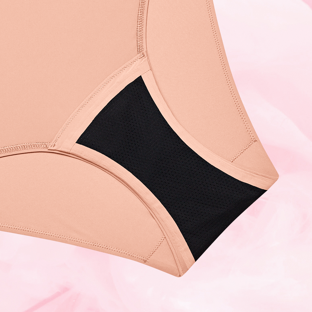 ComfortFit High Waist Light period pants, close-up view highlighting the slimline edges and high waist design for discreet, reliable protection.