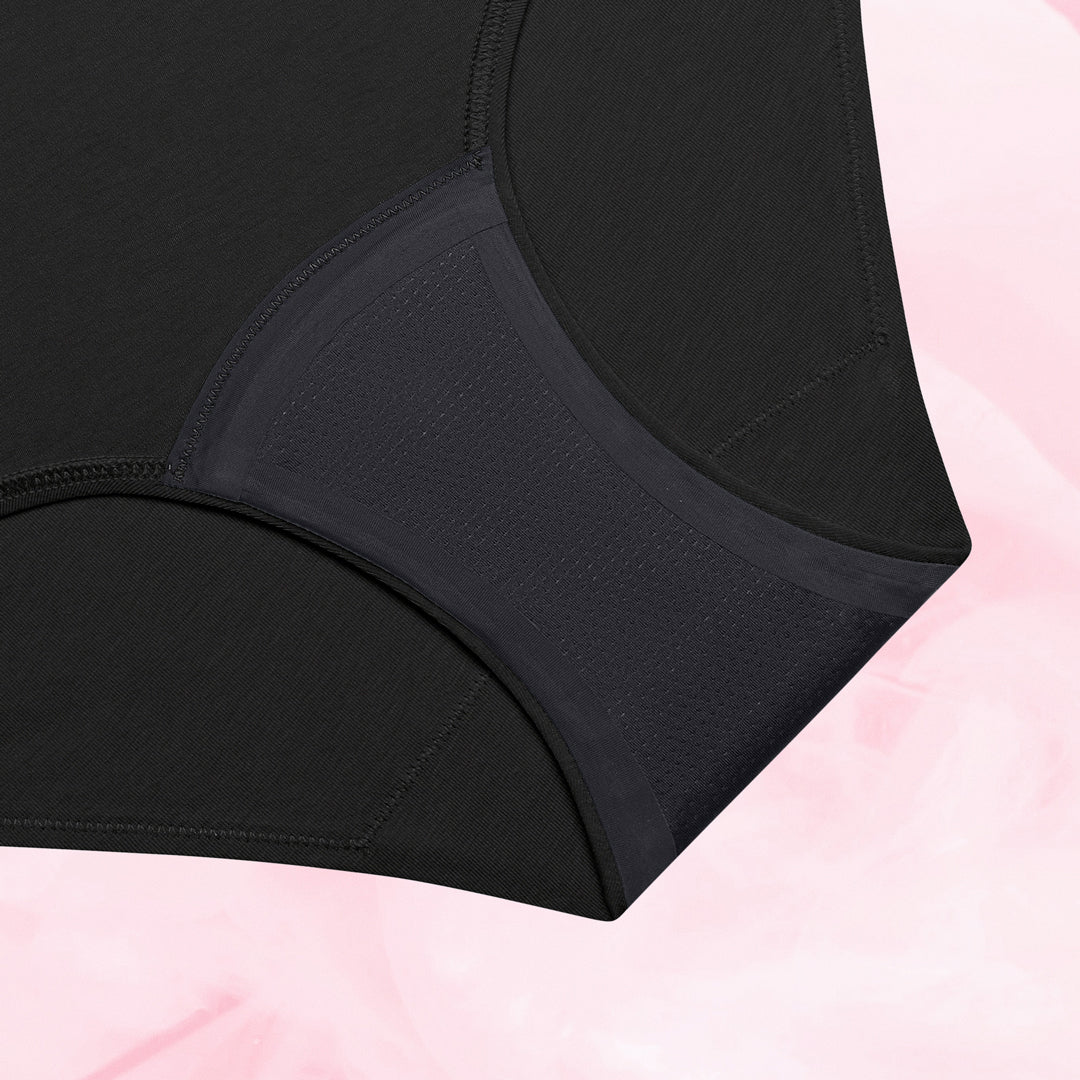 Essentials Hipster Light Black Gusset Front