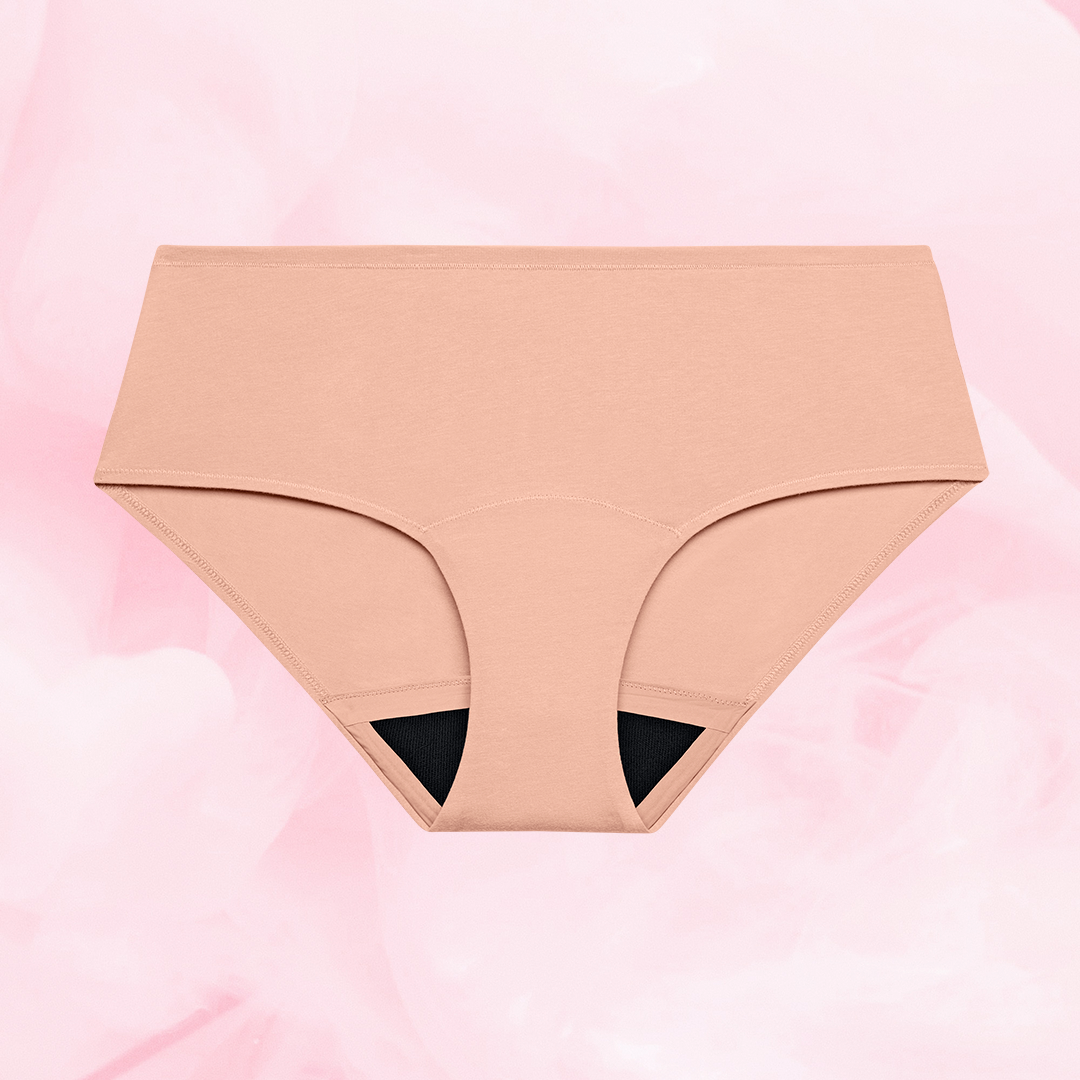 Close-up of ComfortFit Essentials Hipster Moderate period pants, showcasing the slimline edges and ComfortFit gusset for discreet, reliable protection during menstruation.