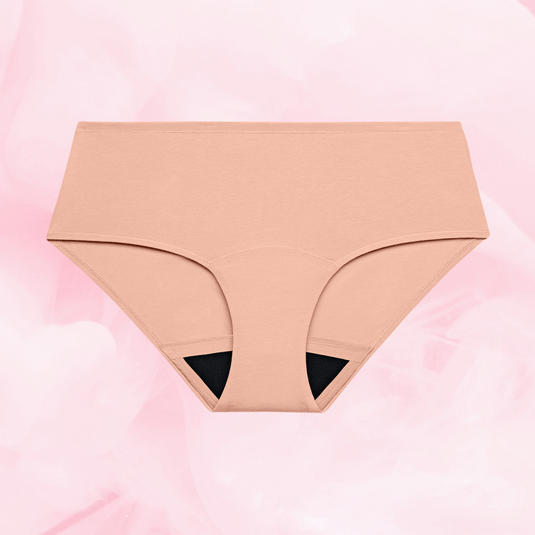 Close-up of ComfortFit Essentials Hipster Moderate period pants, showcasing the slimline edges and ComfortFit gusset for discreet, reliable protection during menstruation.