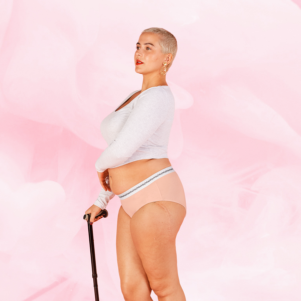 ComfortFit Essentials Hipster Logo Waistband Moderate